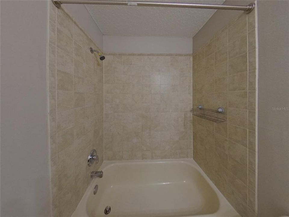 For Rent: $1,929 (3 beds, 2 baths, 1258 Square Feet)
