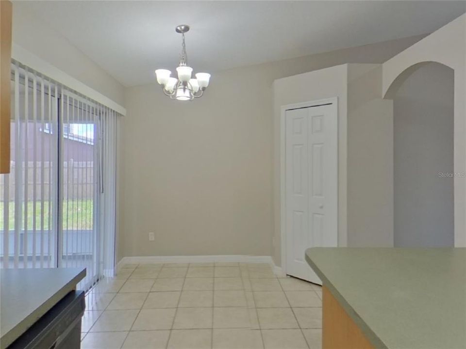 For Rent: $1,929 (3 beds, 2 baths, 1258 Square Feet)