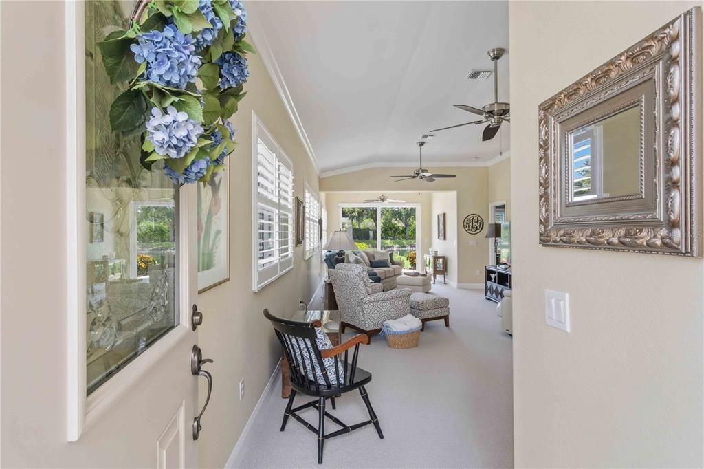 For Sale: $339,900 (2 beds, 2 baths, 1493 Square Feet)