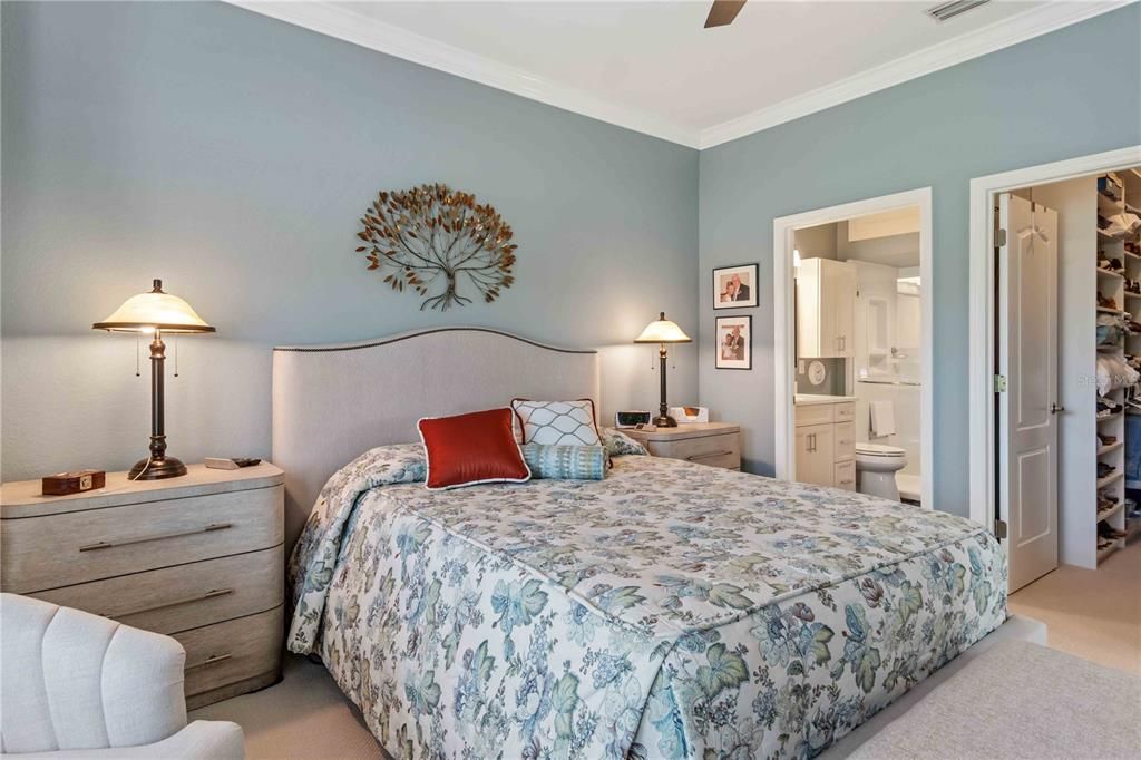 For Sale: $339,900 (2 beds, 2 baths, 1493 Square Feet)
