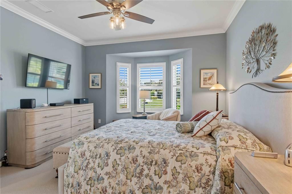 For Sale: $339,900 (2 beds, 2 baths, 1493 Square Feet)
