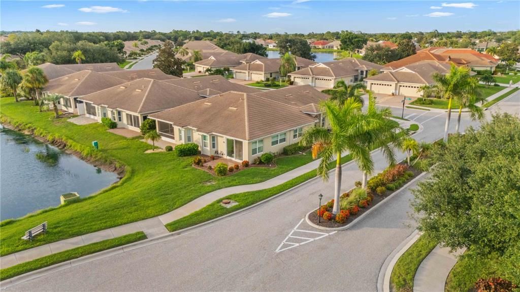 For Sale: $339,900 (2 beds, 2 baths, 1493 Square Feet)