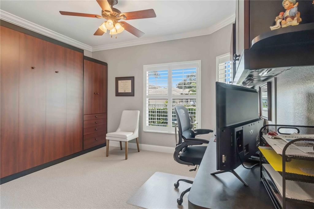 For Sale: $339,900 (2 beds, 2 baths, 1493 Square Feet)