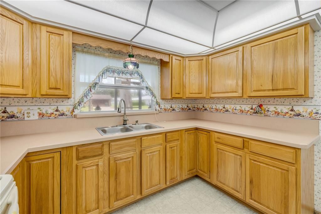 For Sale: $295,000 (4 beds, 2 baths, 2094 Square Feet)