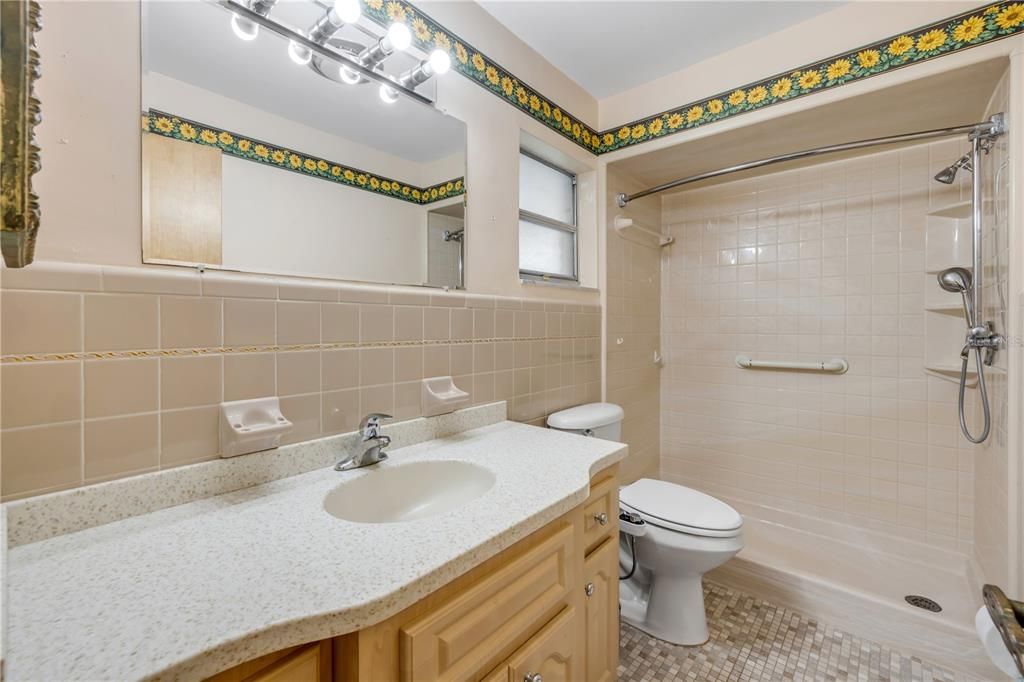 For Sale: $295,000 (4 beds, 2 baths, 2094 Square Feet)