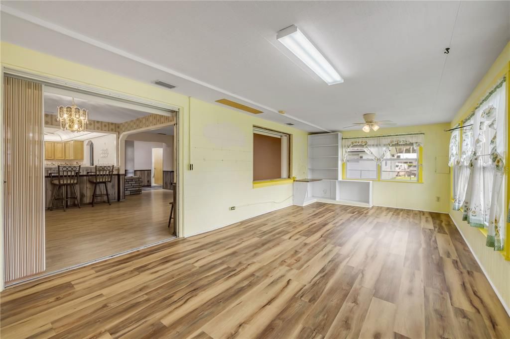 For Sale: $295,000 (4 beds, 2 baths, 2094 Square Feet)