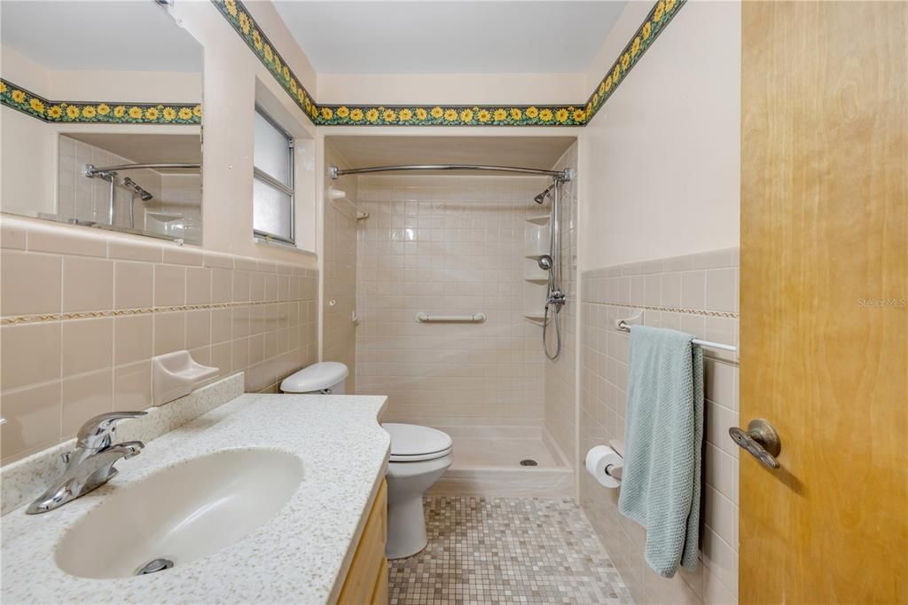 For Sale: $295,000 (4 beds, 2 baths, 2094 Square Feet)