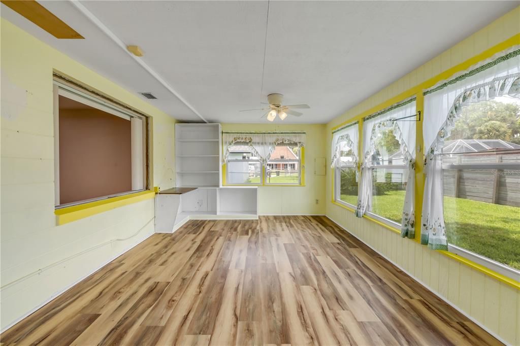 For Sale: $295,000 (4 beds, 2 baths, 2094 Square Feet)