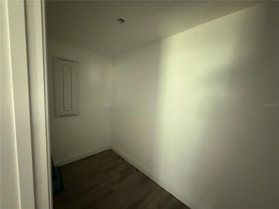 For Sale: $289,900 (3 beds, 2 baths, 1558 Square Feet)
