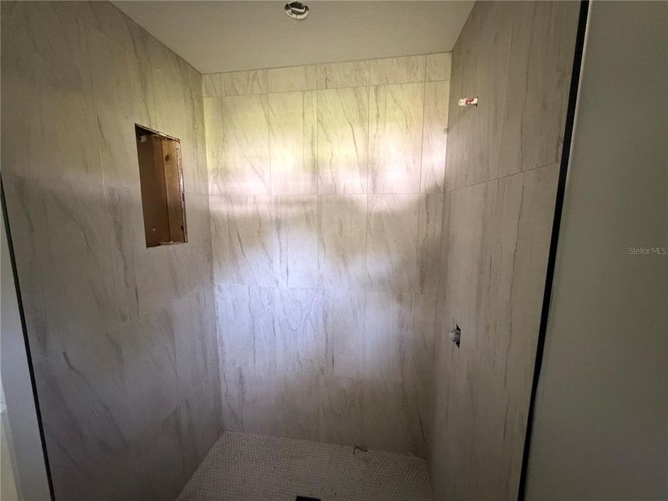 For Sale: $289,900 (3 beds, 2 baths, 1558 Square Feet)