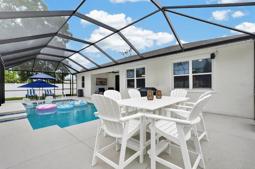 Active With Contract: $399,000 (3 beds, 2 baths, 1675 Square Feet)