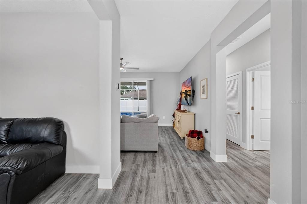 Active With Contract: $399,000 (3 beds, 2 baths, 1675 Square Feet)