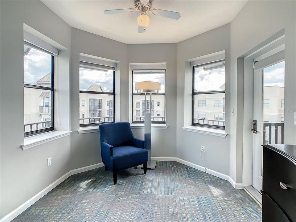 For Sale: $239,000 (3 beds, 3 baths, 1544 Square Feet)