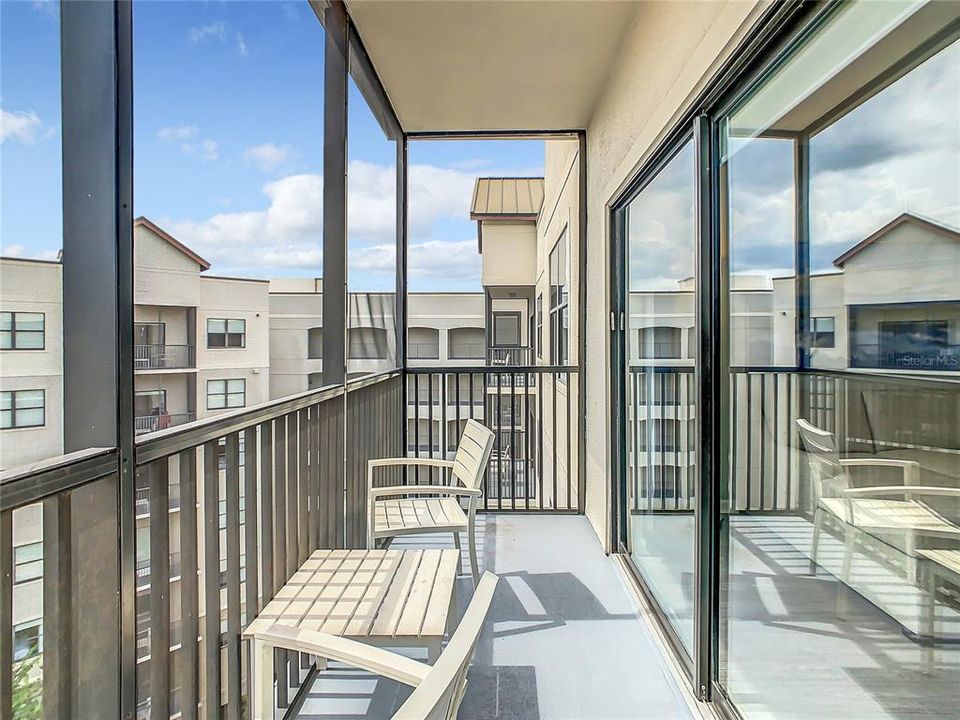For Sale: $239,000 (3 beds, 3 baths, 1544 Square Feet)