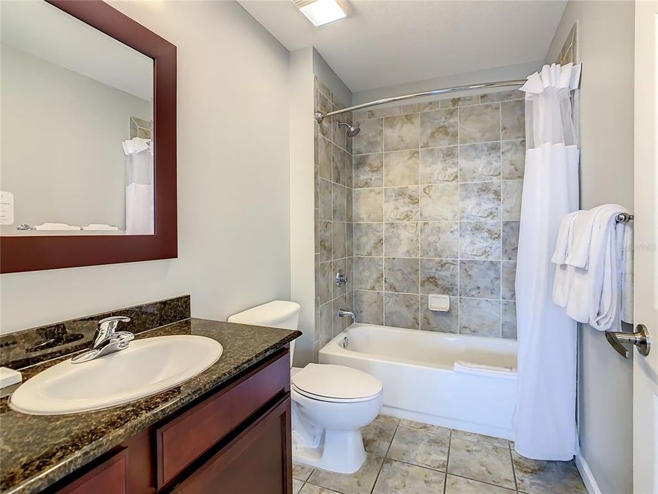 For Sale: $239,000 (3 beds, 3 baths, 1544 Square Feet)