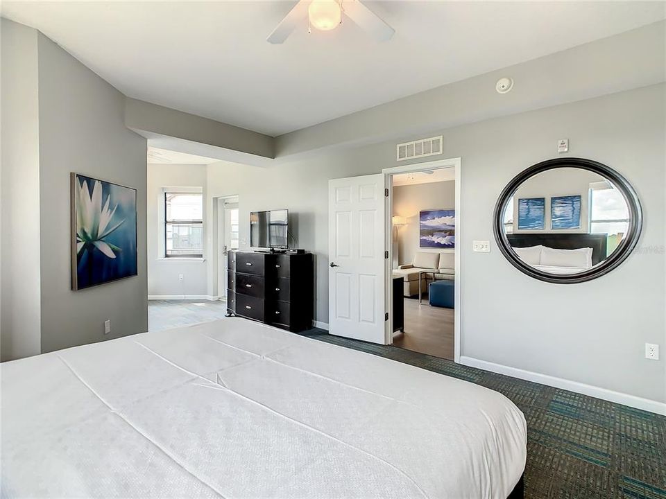 For Sale: $239,000 (3 beds, 3 baths, 1544 Square Feet)