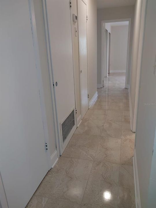 For Rent: $2,100 (3 beds, 2 baths, 1777 Square Feet)