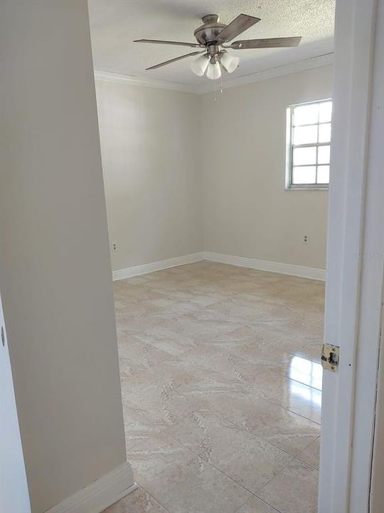 For Rent: $2,100 (3 beds, 2 baths, 1777 Square Feet)