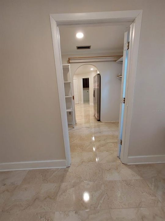 For Rent: $2,100 (3 beds, 2 baths, 1777 Square Feet)