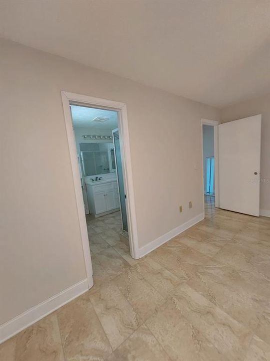For Rent: $2,100 (3 beds, 2 baths, 1777 Square Feet)