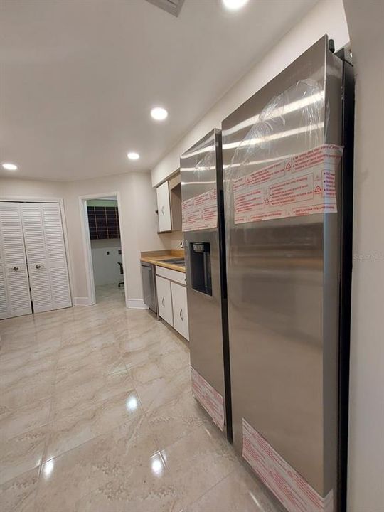 For Rent: $2,100 (3 beds, 2 baths, 1777 Square Feet)