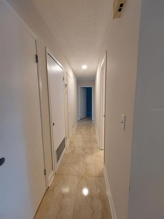 For Rent: $2,100 (3 beds, 2 baths, 1777 Square Feet)