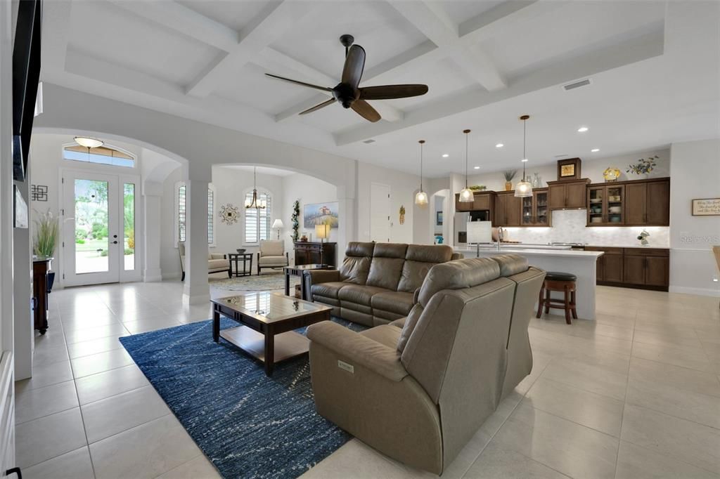 For Sale: $950,000 (3 beds, 3 baths, 2456 Square Feet)