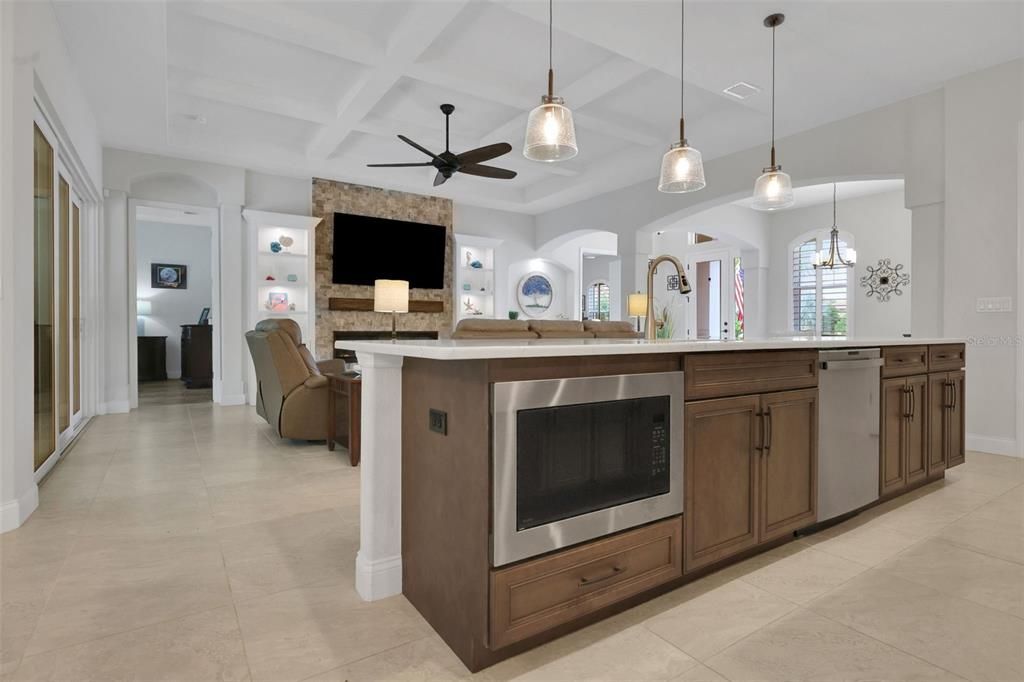 For Sale: $950,000 (3 beds, 3 baths, 2456 Square Feet)