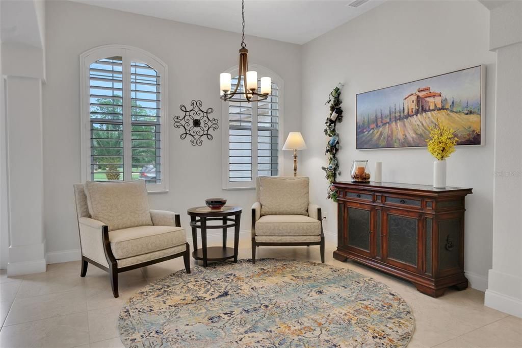 For Sale: $950,000 (3 beds, 3 baths, 2456 Square Feet)