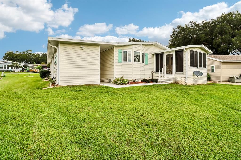 For Sale: $191,000 (2 beds, 2 baths, 1349 Square Feet)