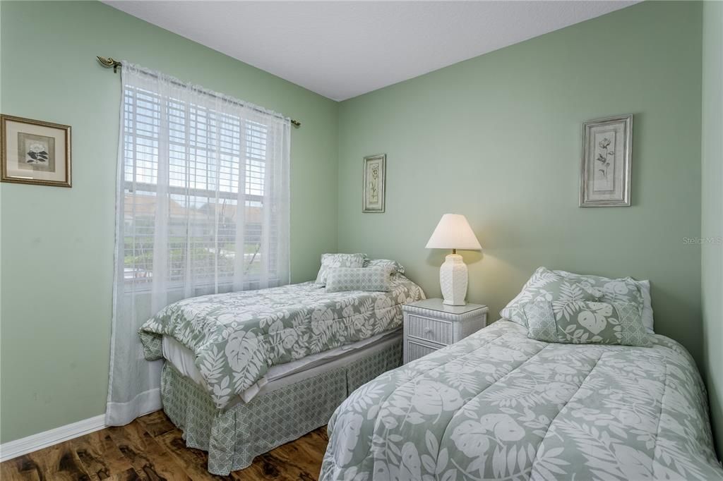 For Sale: $339,000 (3 beds, 2 baths, 1411 Square Feet)
