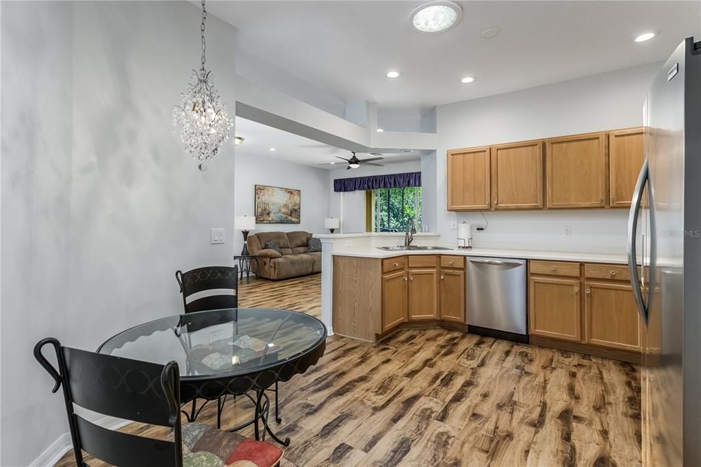 For Sale: $339,000 (3 beds, 2 baths, 1411 Square Feet)