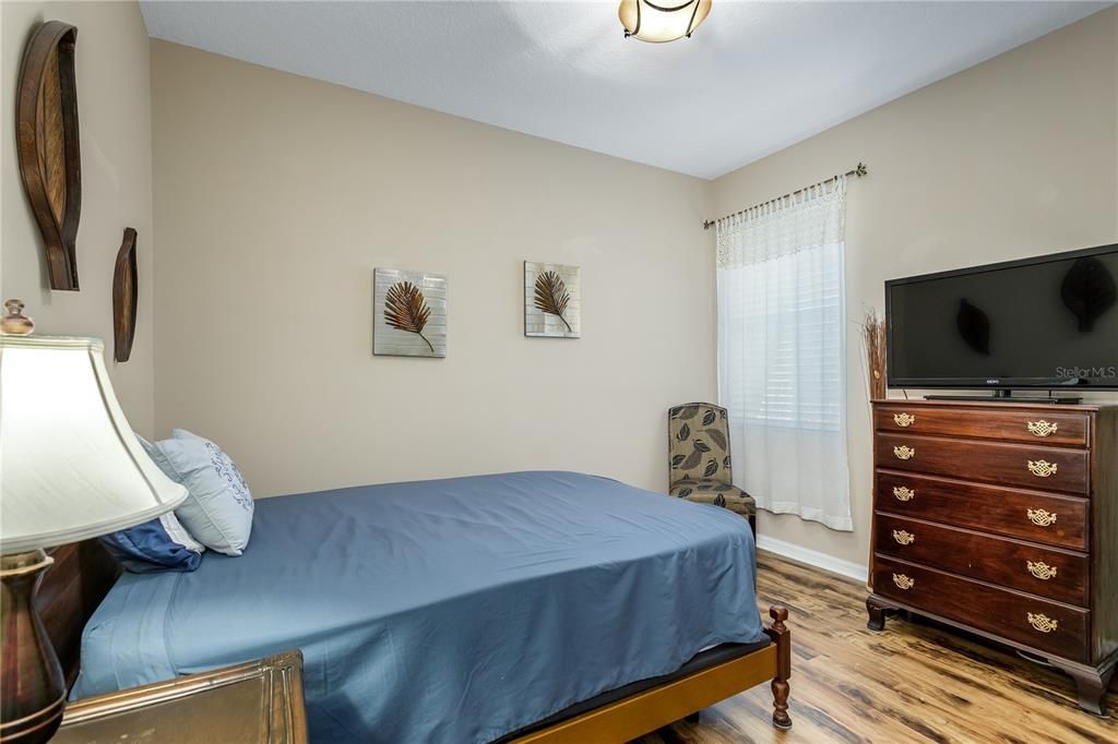For Sale: $339,000 (3 beds, 2 baths, 1411 Square Feet)