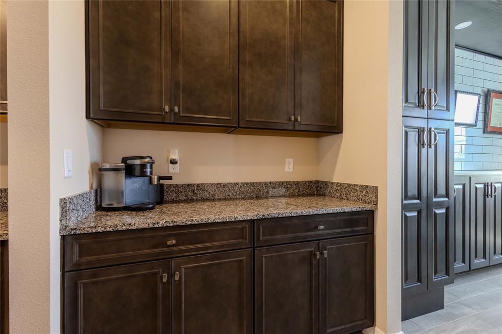 For Sale: $725,000 (5 beds, 4 baths, 3800 Square Feet)