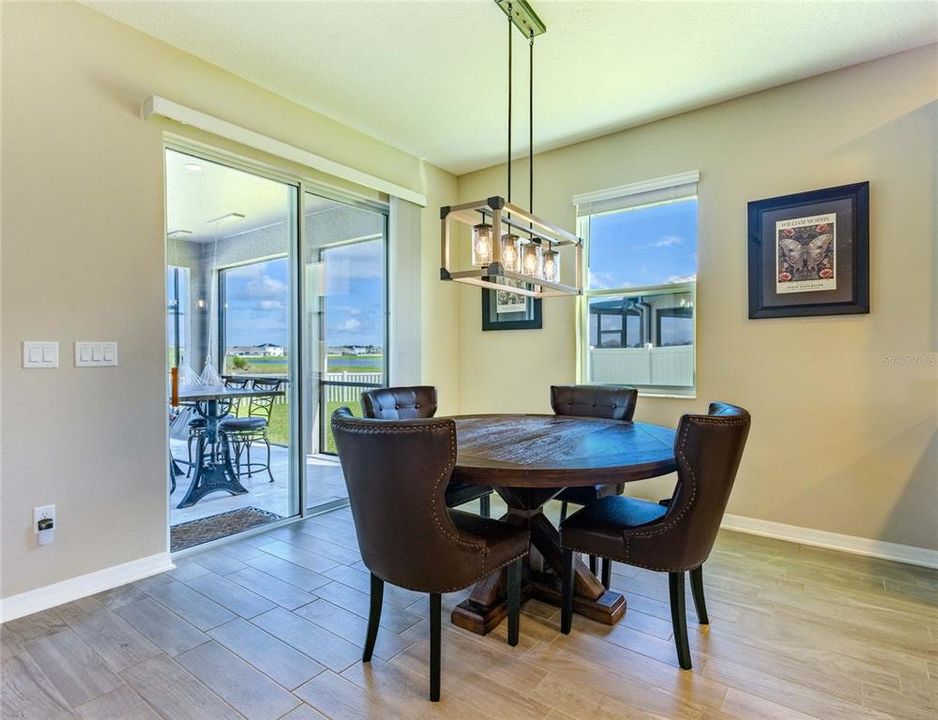 For Sale: $725,000 (5 beds, 4 baths, 3800 Square Feet)