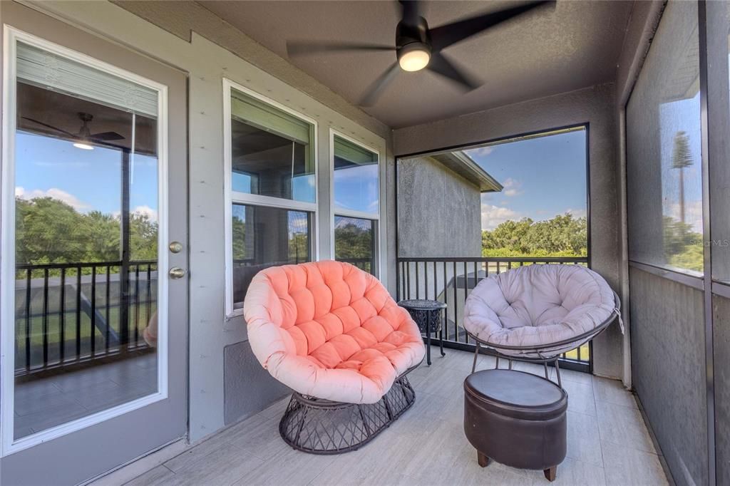 For Sale: $725,000 (5 beds, 4 baths, 3800 Square Feet)