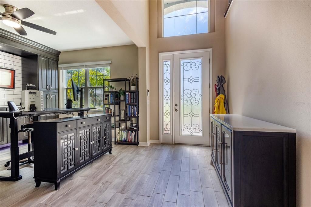 For Sale: $725,000 (5 beds, 4 baths, 3800 Square Feet)