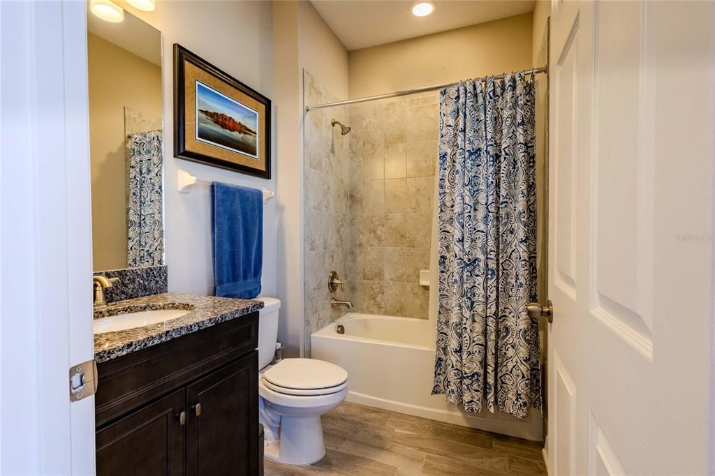 For Sale: $725,000 (5 beds, 4 baths, 3800 Square Feet)