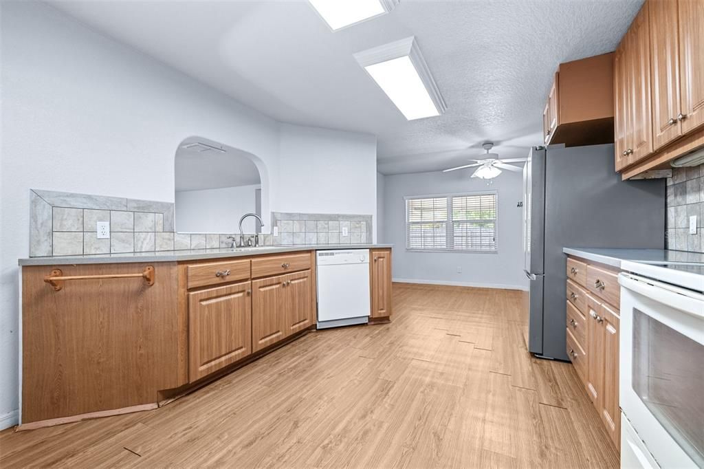 For Rent: $1,575 (3 beds, 1 baths, 1200 Square Feet)