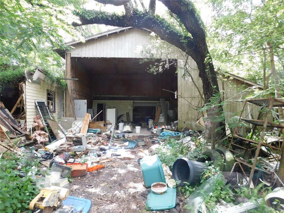 На продажу: $109,900 (1.15 acres)