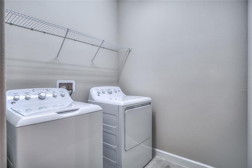 В аренду: $2,745 (4 спален, 3 ванн, 2061 Квадратных фут)
