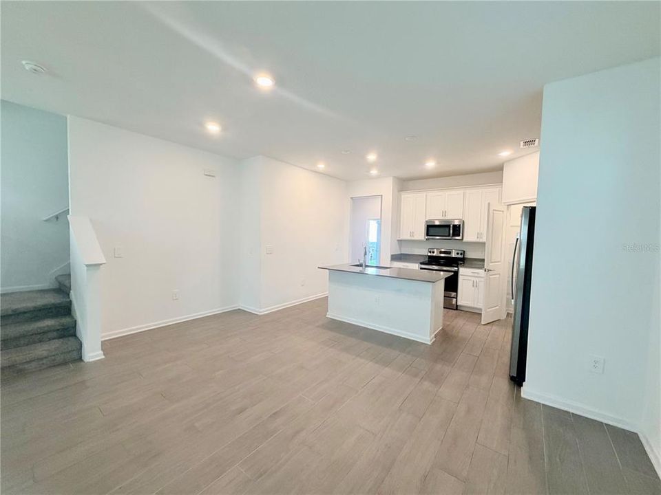 For Rent: $2,500 (4 beds, 3 baths, 2023 Square Feet)