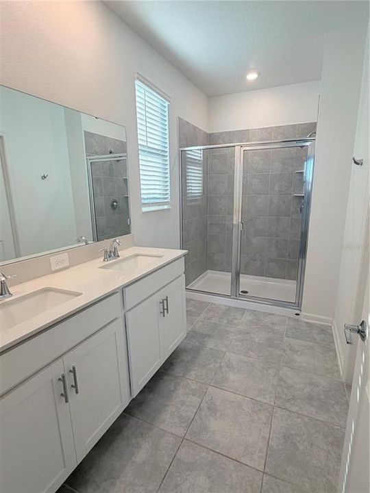 For Rent: $2,500 (4 beds, 3 baths, 2023 Square Feet)
