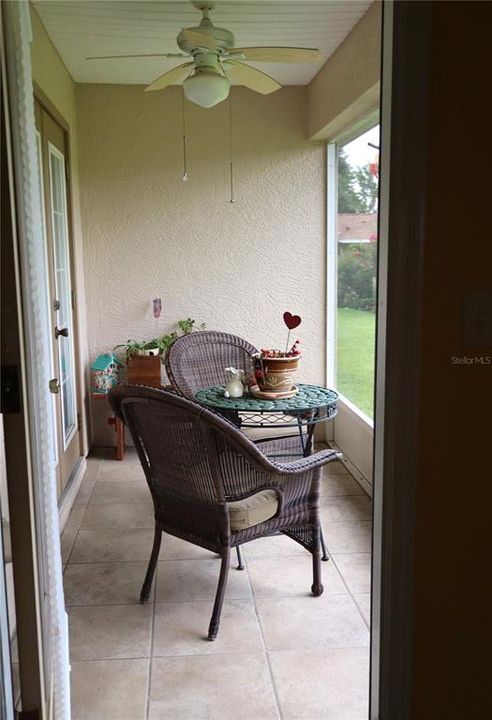 For Sale: $255,000 (2 beds, 2 baths, 1337 Square Feet)