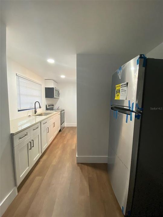For Rent: $3,450 (4 beds, 2 baths, 1954 Square Feet)