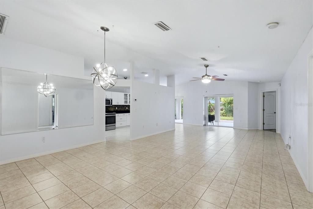 For Sale: $475,000 (3 beds, 2 baths, 1725 Square Feet)
