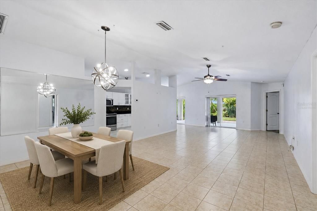 For Sale: $475,000 (3 beds, 2 baths, 1725 Square Feet)