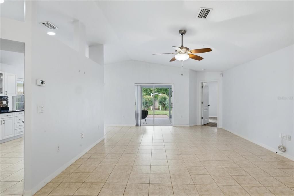 For Sale: $475,000 (3 beds, 2 baths, 1725 Square Feet)