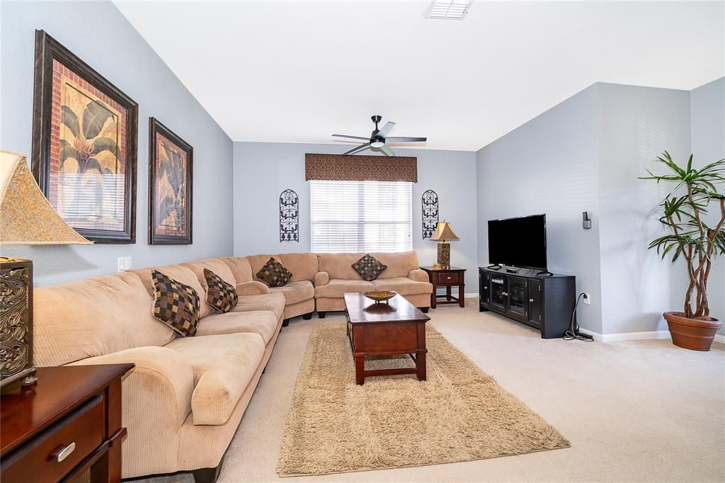 For Sale: $650,000 (3 beds, 2 baths, 2097 Square Feet)
