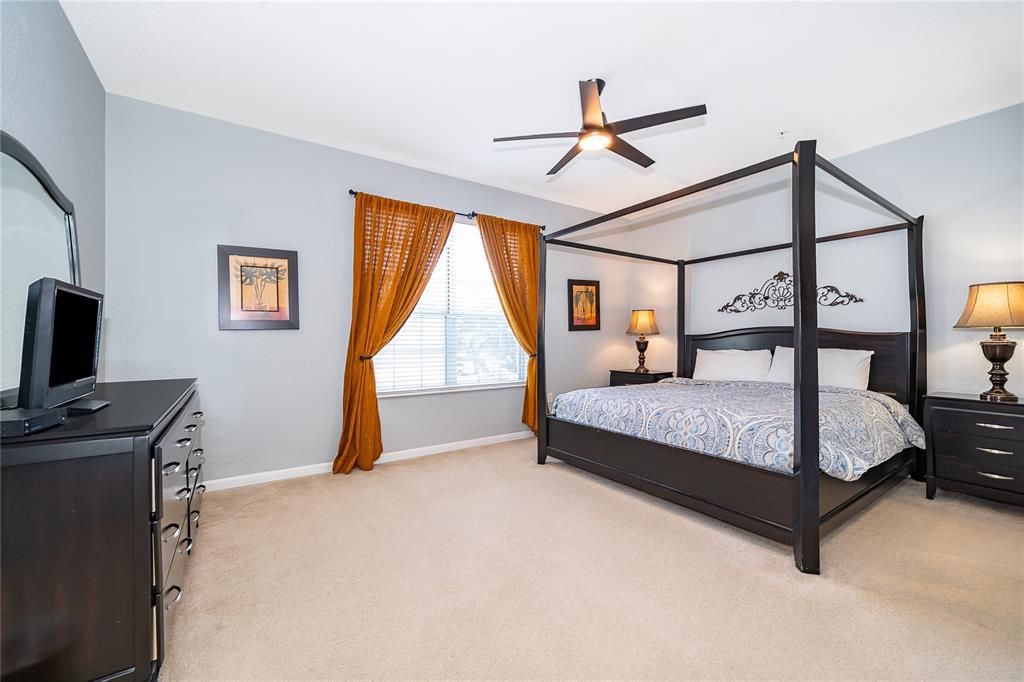 For Sale: $650,000 (3 beds, 2 baths, 2097 Square Feet)